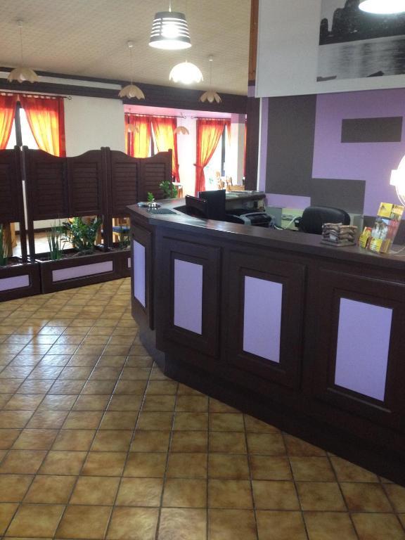 Hotel Fleuritel Charleville-Mézières Exteriör bild
