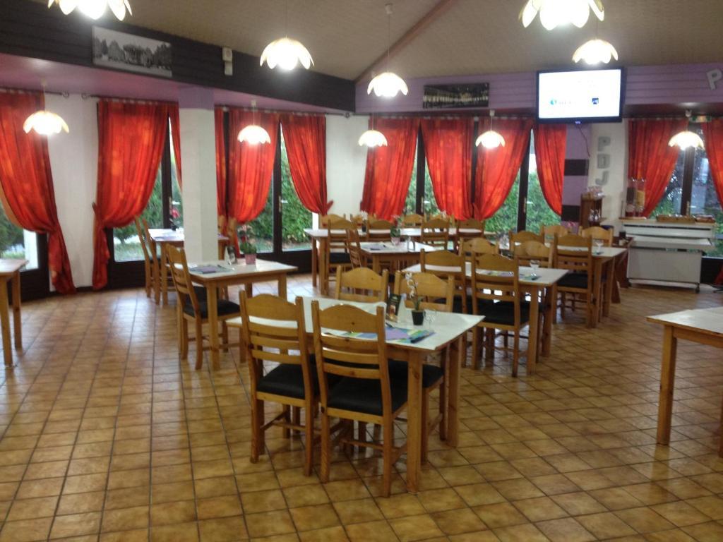 Hotel Fleuritel Charleville-Mézières Exteriör bild