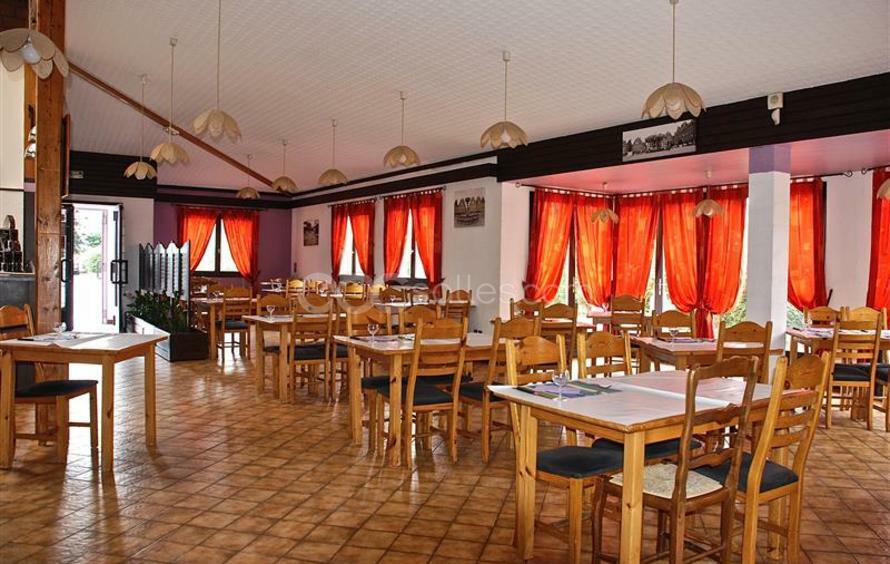 Hotel Fleuritel Charleville-Mézières Exteriör bild